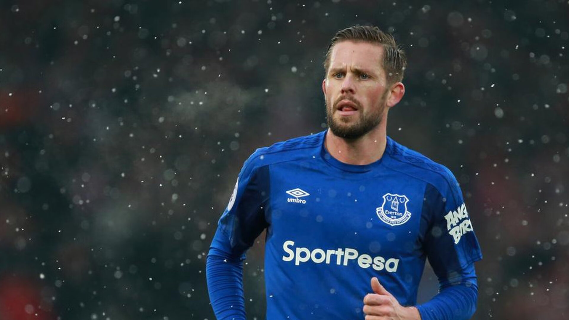 流星划过中东夜空,孔德一记远射,沙特巅峰对决胜出巴拉圭的唯一性回响